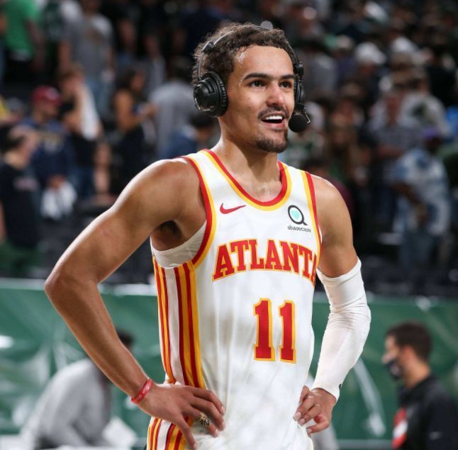 狄龙赛场表现抢眼，助力球队赢得比赛（狄龙高光发挥，带领球队取胜）