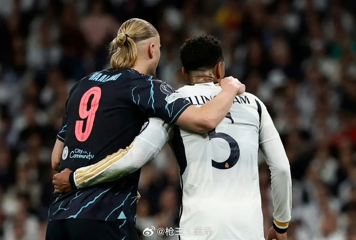 半场战报：热那亚1-1维罗纳，洛伦佐-科隆博建功，拉菲克-贝尔加利破门（半场战况：热那亚1-1维罗纳，洛伦佐-科隆博破门，拉菲克-贝尔加利扳平）