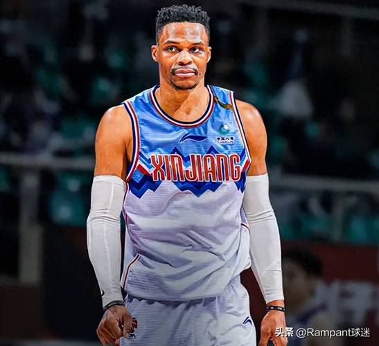 足球英超豪门逆风翻盘，球迷直呼太刺激（英超豪门上演惊天逆转，球迷直呼过瘾）