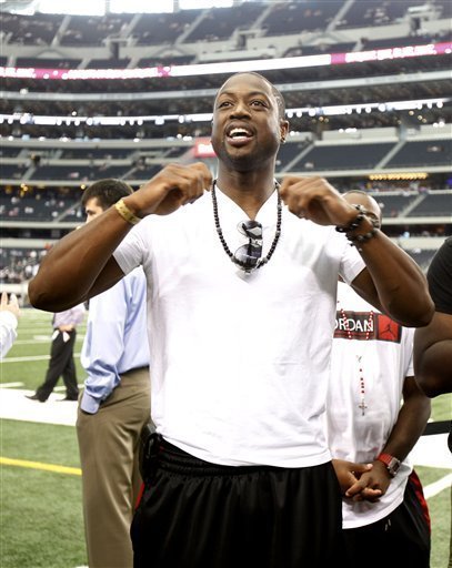 足球中超球队旅程曝光，航班延误引不满（中超球队行程曝光，航班延误惹不满）