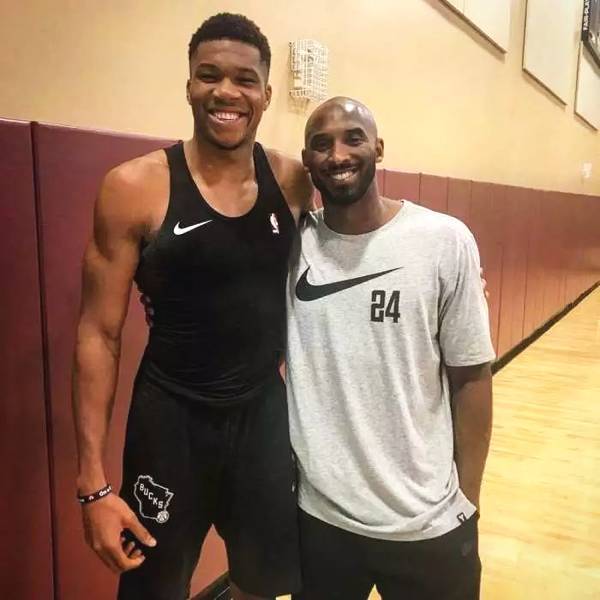 西蒙尼：圣吉罗斯联合擅长利用球员速度，我们必须主动去争胜（西蒙尼：圣吉罗斯联合速度优势明显，我们必须主动出击争取胜利）