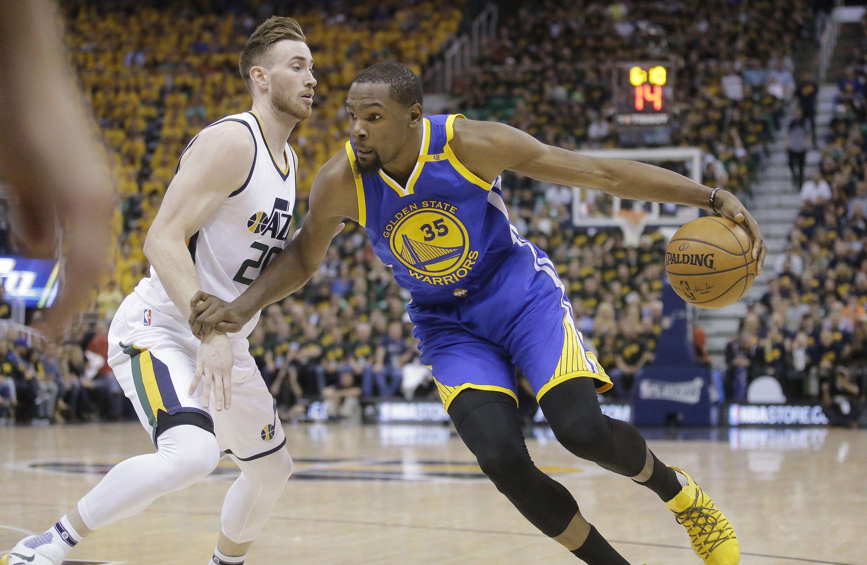 有传闻称雷吉隆未与前女友分手时就与现女友交往，被后者否认（网传雷吉隆与现任交往时尚未与前任分手，现女友辟谣）