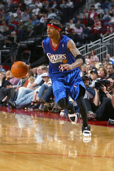 队记：杨瀚森随着比赛的进行越打越舒服，他需要真正上场打球（队记：杨瀚森越战越自如，他亟需获得真正的出场时间）