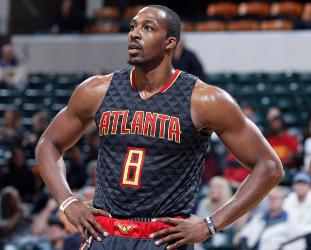 卡利亚里1-0十人罗马，加埃塔诺替补建功，切利克染红（卡利亚里1-0小胜十人罗马：加埃塔诺替补破门，切利克被罚下）