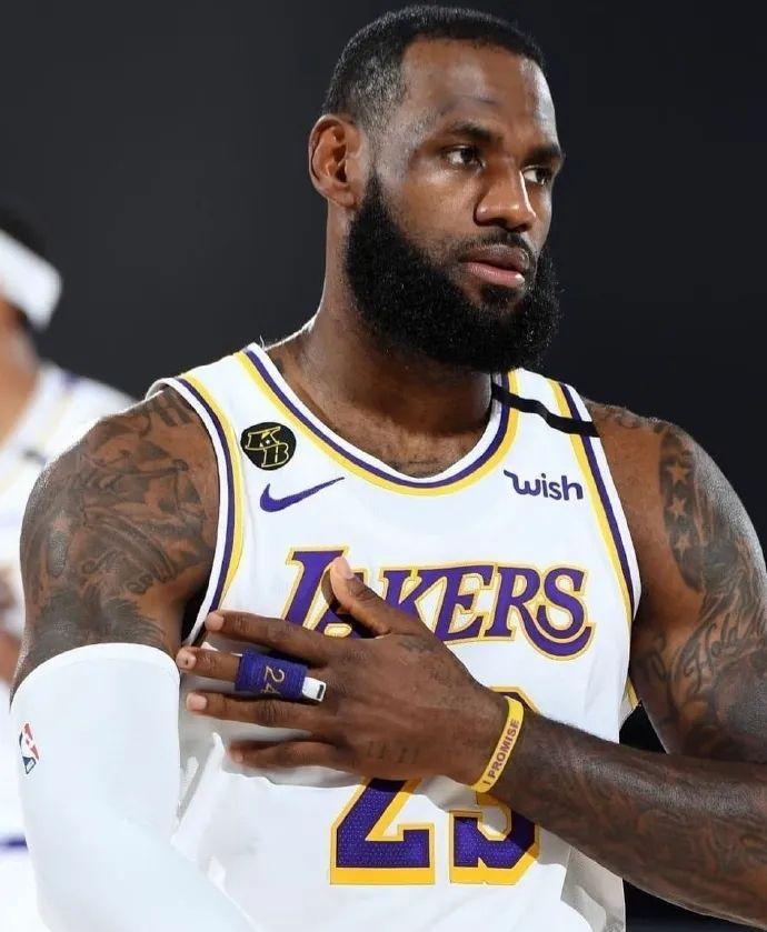 莫德里奇：我从小就是米兰球迷；希望意大利能晋级世界杯（莫德里奇：自幼钟情米兰，盼意大利晋级世界杯）