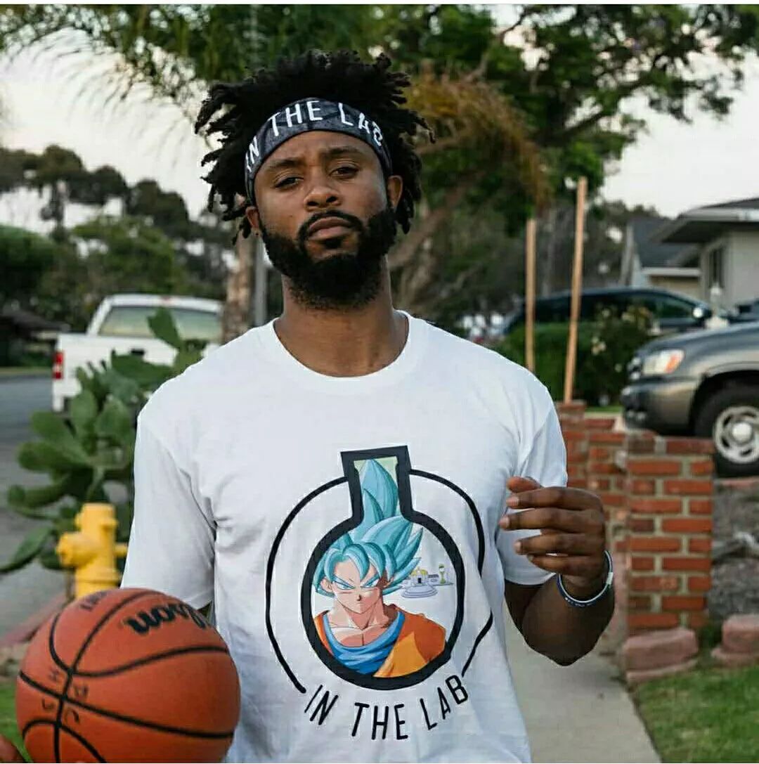 关键球打成后教练激动怒吼（关键球命中，主帅激动怒吼）