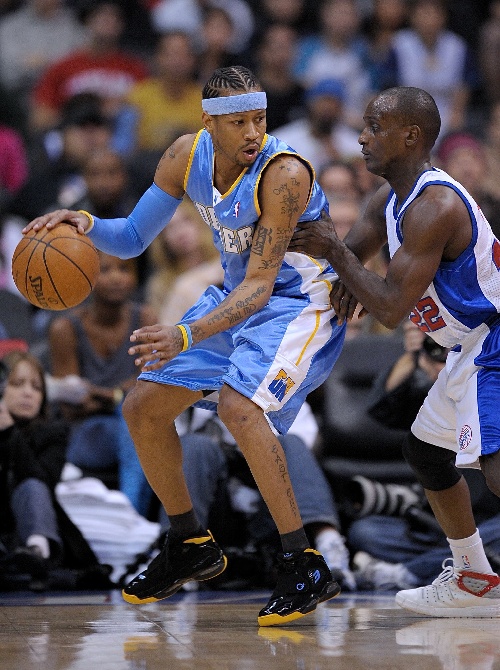 科比·怀特：扭转困境需全队同心，坦诚沟通是破局关键（科比·怀特：逆转困局靠团队同心，开诚布公是破局之钥）