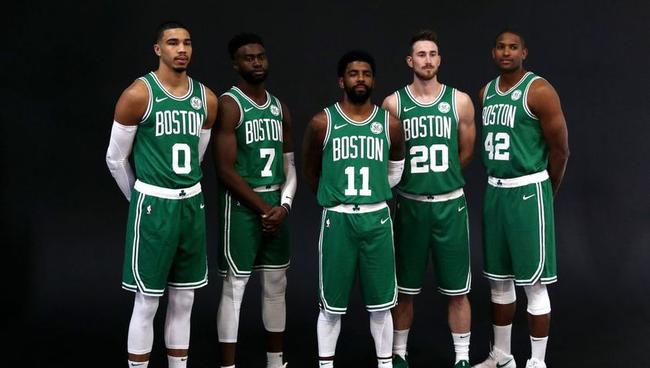 封神！穆帅1句话救2200万欧废柴，3场3球打脸全世界？（逆袭！穆帅一句话激活2200万欧前锋，3场3球强势回击质疑）