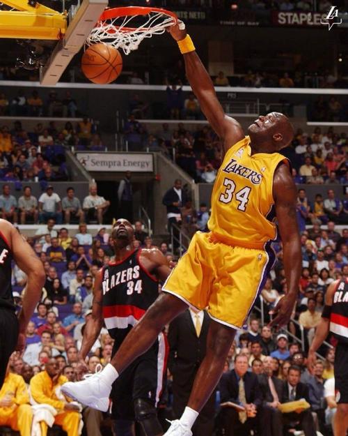 德凯特拉雷：切尔西实力很强，我们必须发挥最佳水平才能取胜（德凯特拉雷：面对强大的切尔西，唯有打出最佳水平才有胜算）